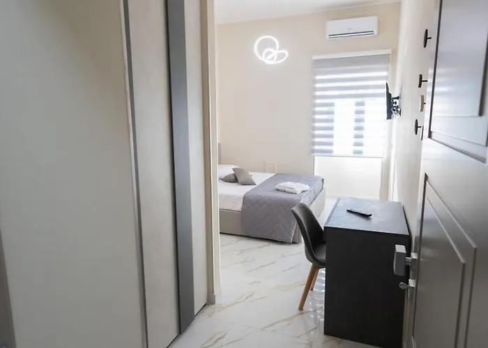 Couette-café Gioielliplace 3*